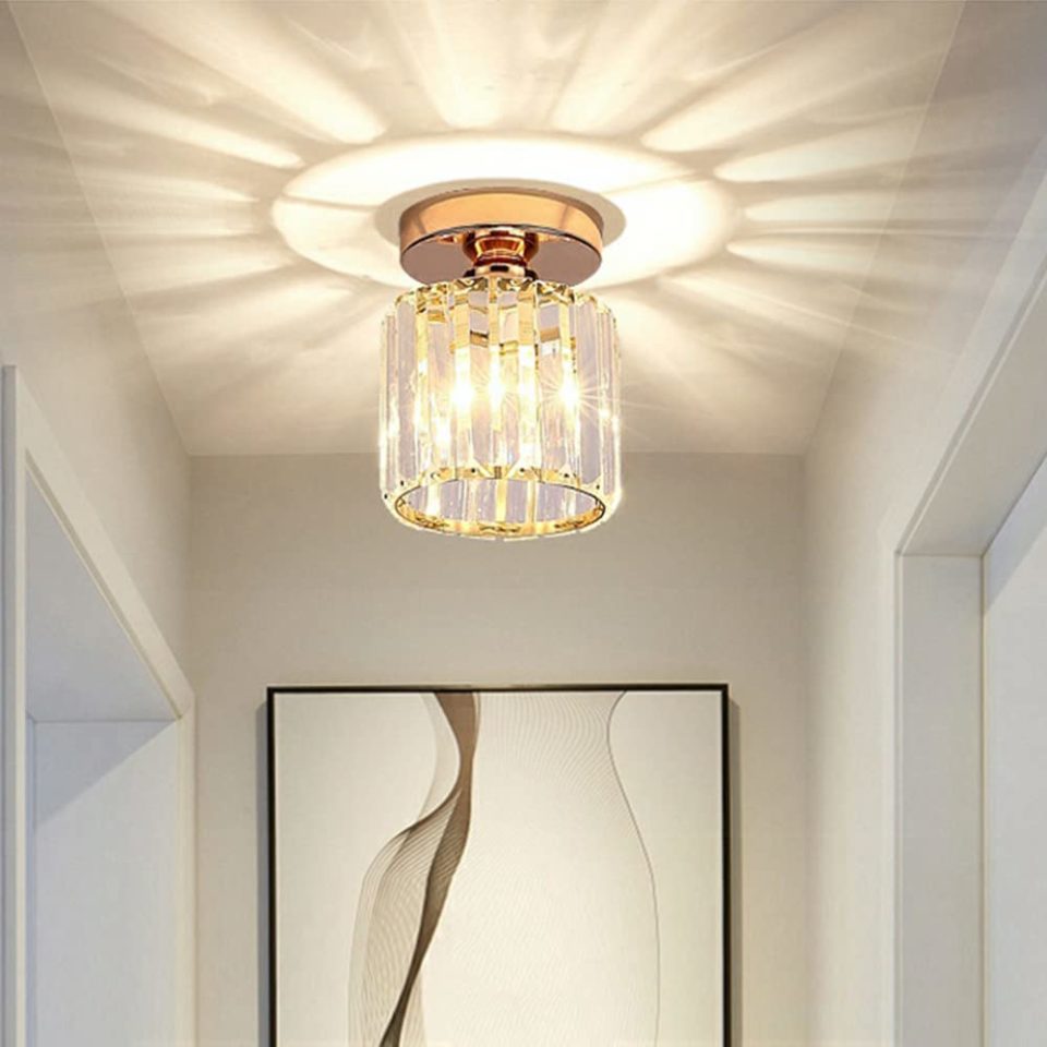 lustre sur un plafond